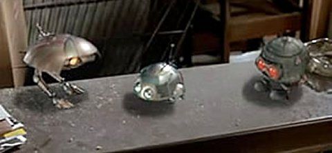 Robôs do filme O Milagre Veio do Espaço